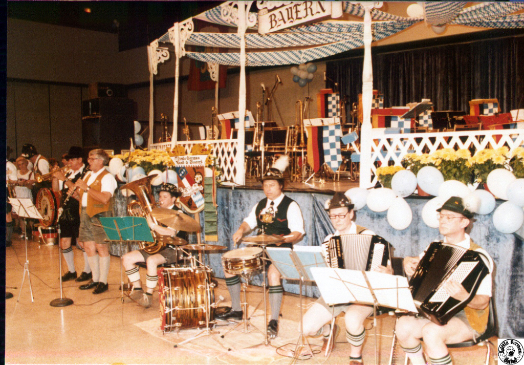 1982 10 02 03 Oktoberfest Civic Center.jpg